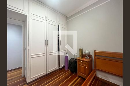 Apartamento à venda com 143m², 4 quartos e 1 vaga Apartamento à venda com 143m², 4 quartos e 1 vagaQuarto 3