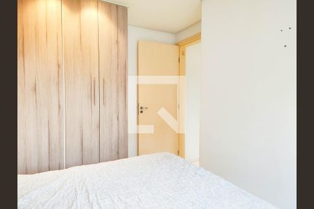 Quarto 1 de apartamento para alugar com 2 quartos, 55m² em Parque São Vicente, Santo André