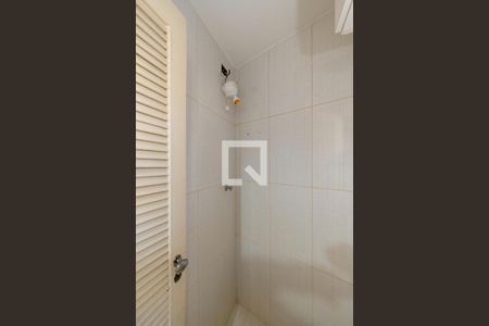 Apartamento à venda com 55m², 1 quarto e 1 vaga Apartamento à venda com 55m², 1 quarto e 1 vagaBanheiro de serviço