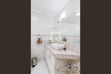 Casa à venda com 188m², 3 quartos e 3 vagasBanheiro da suíte