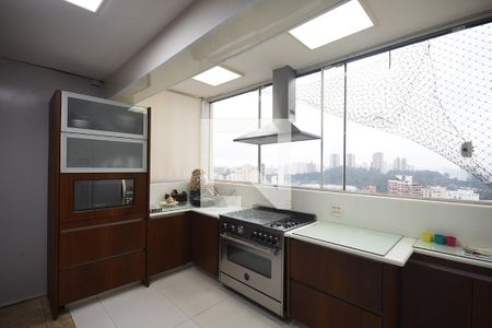 Apartamento à venda com 220m², 3 quartos e 5 vagas Apartamento à venda com 220m², 3 quartos e 5 vagasCozinha da cobertura