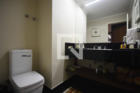 Apartamento à venda com 220m², 3 quartos e 5 vagas Apartamento à venda com 220m², 3 quartos e 5 vagasLavabo da cobertura