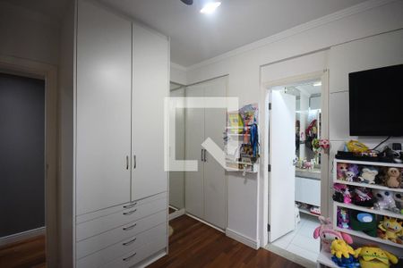 Apartamento à venda com 220m², 3 quartos e 5 vagas Apartamento à venda com 220m², 3 quartos e 5 vagasSuíte 2