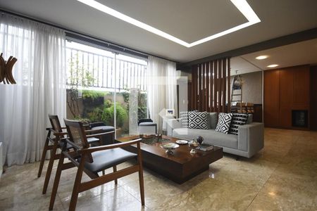 Apartamento à venda com 220m², 3 quartos e 5 vagas Apartamento à venda com 220m², 3 quartos e 5 vagasSala da cobertura