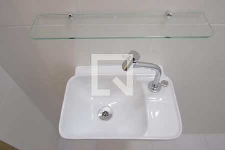 Casa à venda com 110m², 3 quartos e 2 vagasBanheiro