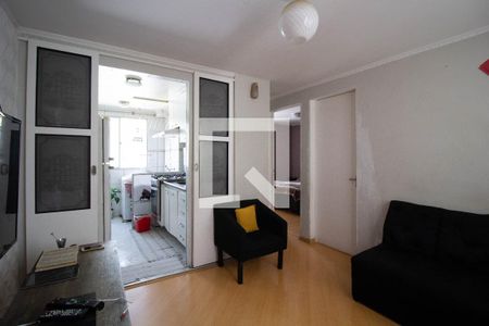 Sala de apartamento à venda com 2 quartos, 50m² em Conjunto Residencial José Bonifácio, São Paulo