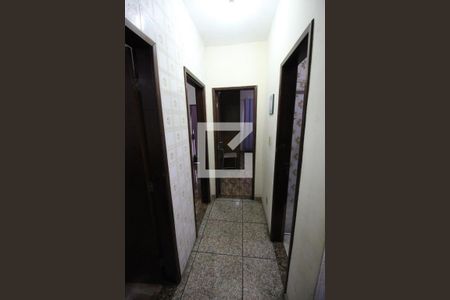 Casa à venda com 284m², 6 quartos e 3 vagasCorredor