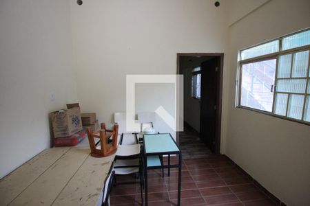 Casa à venda com 284m², 6 quartos e 3 vagassala casa 2