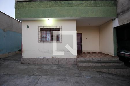 Casa à venda com 284m², 6 quartos e 3 vagasVaranda