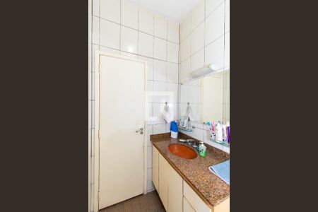 Casa à venda com 165m², 2 quartos e 1 vaga Casa à venda com 165m², 2 quartos e 1 vagaBanheiro