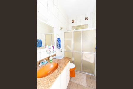 Casa à venda com 165m², 2 quartos e 1 vaga Casa à venda com 165m², 2 quartos e 1 vagaBanheiro