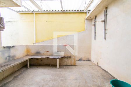 Casa à venda com 165m², 2 quartos e 1 vaga Casa à venda com 165m², 2 quartos e 1 vagaQuintal