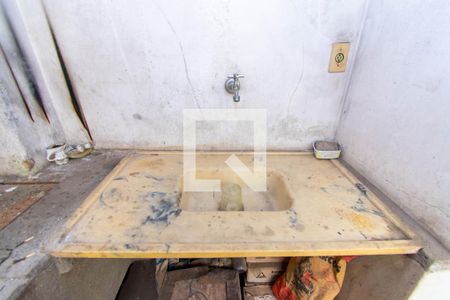 Casa à venda com 165m², 2 quartos e 1 vaga Casa à venda com 165m², 2 quartos e 1 vagaQuintal