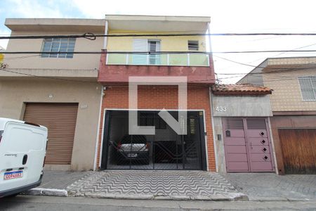 Casa à venda com 130m², 5 quartos e 3 vagasFachada