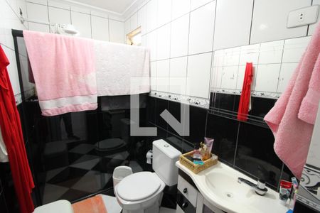 Casa à venda com 130m², 5 quartos e 3 vagasBanheiro 