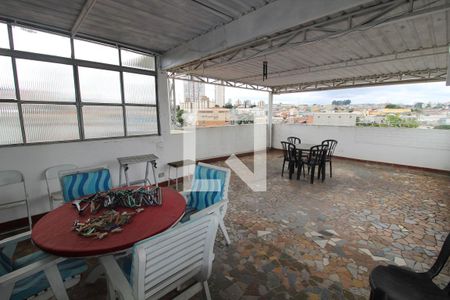 Casa à venda com 130m², 5 quartos e 3 vagasLaje