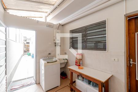 Casa à venda com 296m², 3 quartos e 3 vagas Casa à venda com 296m², 3 quartos e 3 vagasÁrea de Serviço Casa 1