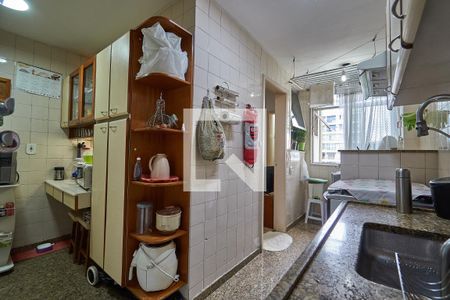 Apartamento à venda com 119m², 3 quartos e 2 vagasCozinha