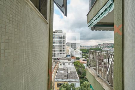 Apartamento à venda com 119m², 3 quartos e 2 vagasÁrea de Serviço Vista