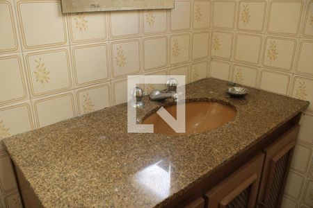 Apartamento para alugar com 138m², 5 quartos e 2 vagasBanheiro da Suíte 2