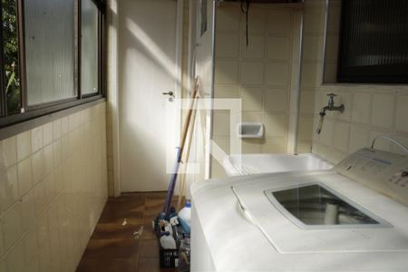 Apartamento para alugar com 138m², 5 quartos e 2 vagasÁrea de Serviço