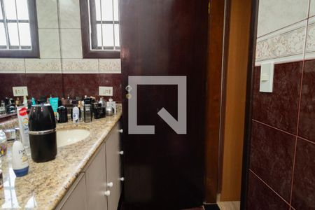 Casa à venda com 125m², 4 quartos e 2 vagasBanheiro - Suíte