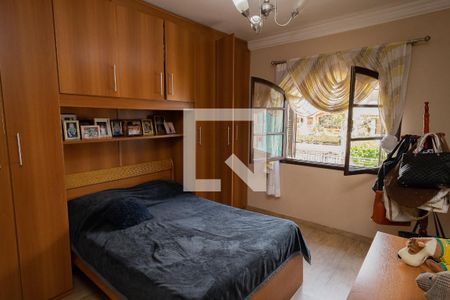 Casa à venda com 125m², 4 quartos e 2 vagasSuíte