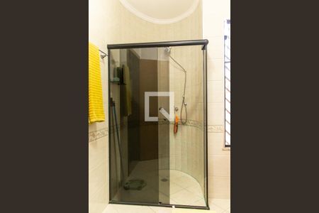 Casa à venda com 380m², 3 quartos e 3 vagas Casa à venda com 380m², 3 quartos e 3 vagasBanheiro da Suíte 1