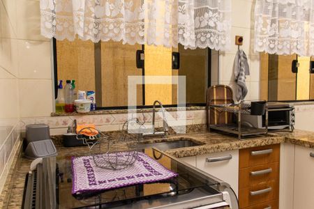 Casa à venda com 380m², 3 quartos e 3 vagas Casa à venda com 380m², 3 quartos e 3 vagasCozinha