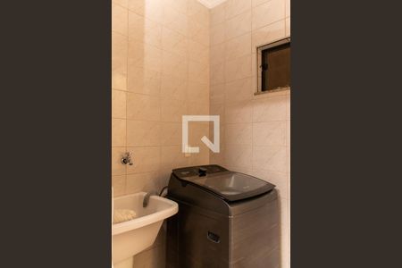 Casa à venda com 380m², 3 quartos e 3 vagas Casa à venda com 380m², 3 quartos e 3 vagasÁrea de Serviço