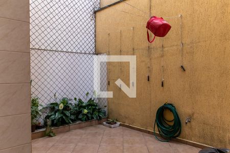 Casa à venda com 380m², 3 quartos e 3 vagas Casa à venda com 380m², 3 quartos e 3 vagasQuintal