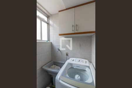 Apartamento à venda com 90m², 3 quartos e 2 vagas Apartamento à venda com 90m², 3 quartos e 2 vagasÁrea de Serviço