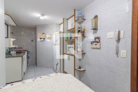 Apartamento à venda com 90m², 3 quartos e 2 vagas Apartamento à venda com 90m², 3 quartos e 2 vagasCozinha