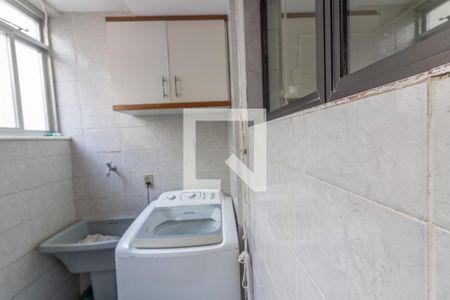 Apartamento à venda com 90m², 3 quartos e 2 vagas Apartamento à venda com 90m², 3 quartos e 2 vagasÁrea de Serviço