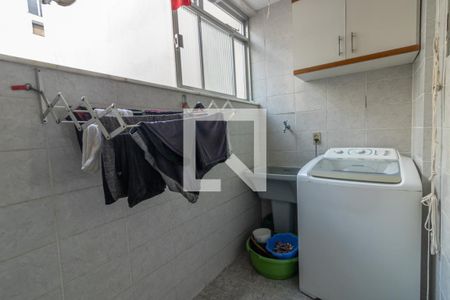 Apartamento à venda com 90m², 3 quartos e 2 vagas Apartamento à venda com 90m², 3 quartos e 2 vagasÁrea de Serviço