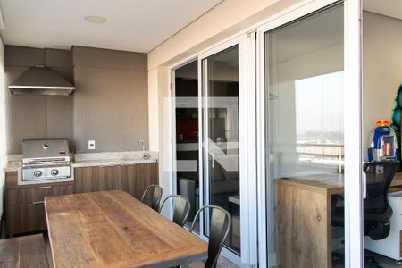 Apartamento à venda com 67m², 2 quartos e 1 vagaVaranda