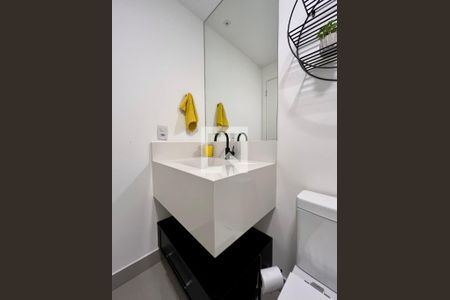 Apartamento à venda com 67m², 2 quartos e 1 vagaBanheiro Social