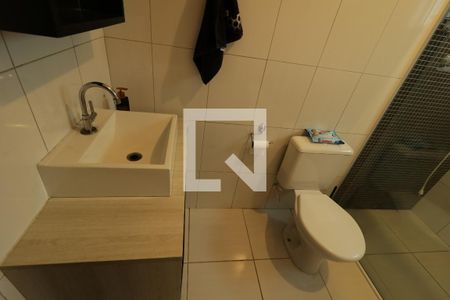 Casa à venda com 140m², 4 quartos e 2 vagasBanheiro 3