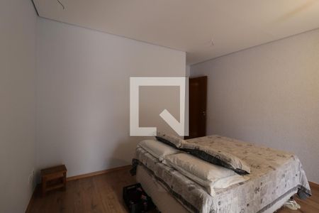 Casa à venda com 140m², 4 quartos e 2 vagasSuite