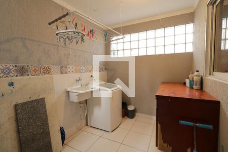 Casa à venda com 140m², 4 quartos e 2 vagasÁrea de Serviço