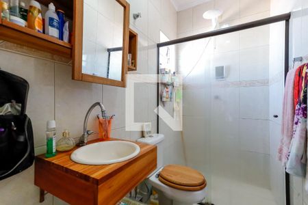 Casa à venda com 141m², 4 quartos e 2 vagas Casa à venda com 141m², 4 quartos e 2 vagasBanheiro da Suíte