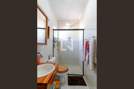 Casa à venda com 141m², 4 quartos e 2 vagas Casa à venda com 141m², 4 quartos e 2 vagasBanheiro da Suíte