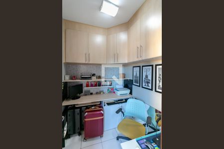 Apartamento para alugar com 65m², 2 quartos e 1 vagaCozinha e Área de Serviço