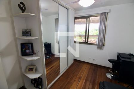 Apartamento à venda com 160m², 4 quartos e 3 vagas Apartamento à venda com 160m², 4 quartos e 3 vagasSuite 3
