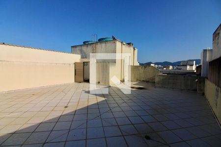 Apartamento à venda com 160m², 4 quartos e 3 vagas Apartamento à venda com 160m², 4 quartos e 3 vagasTerraço