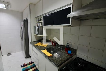 Apartamento à venda com 160m², 4 quartos e 3 vagas Apartamento à venda com 160m², 4 quartos e 3 vagasCozinha