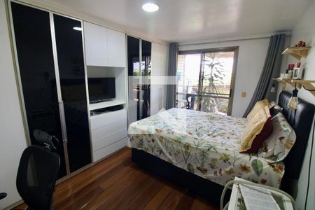 Apartamento à venda com 160m², 4 quartos e 3 vagas Apartamento à venda com 160m², 4 quartos e 3 vagasSuite 2
