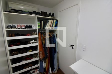 Apartamento à venda com 160m², 4 quartos e 3 vagas Apartamento à venda com 160m², 4 quartos e 3 vagasQuarto