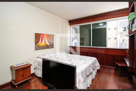 Apartamento à venda com 585m², 6 quartos e 3 vagasQuarto 1