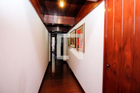 Apartamento à venda com 585m², 6 quartos e 3 vagasCorredor